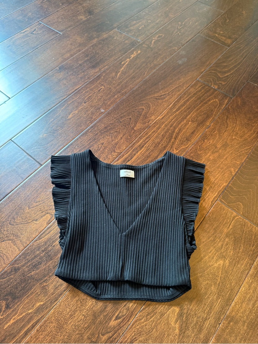 Ribbed cropped ruffle top